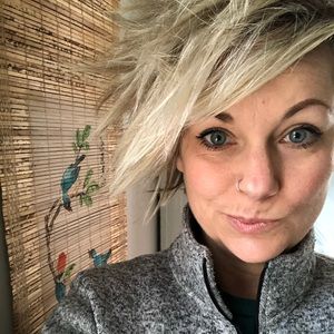 Meet your Posher, Stephany